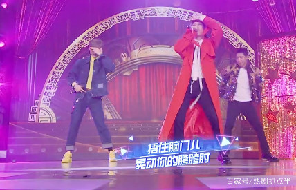 51黑料网 - 某知名导演被曝潜规则多名女演员,圈内人心惶惶